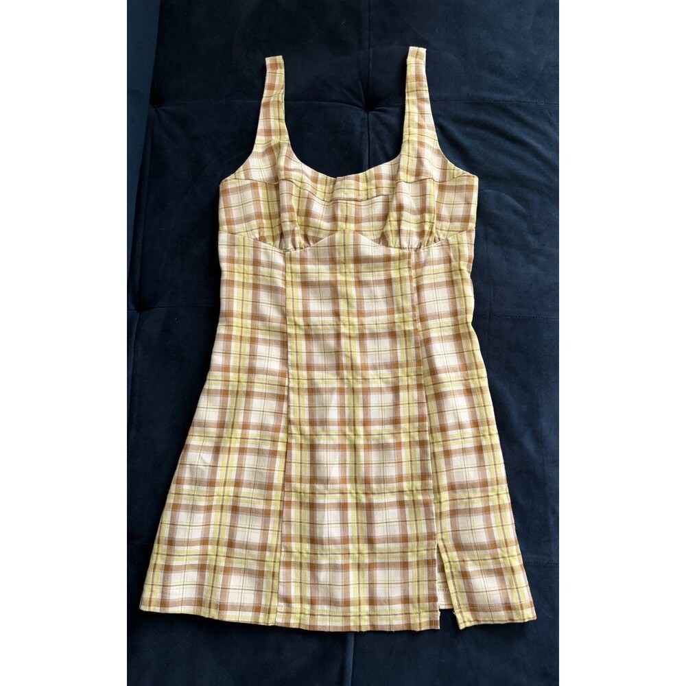 La hearts Women’s size S, checked print yellow and brown mini dress